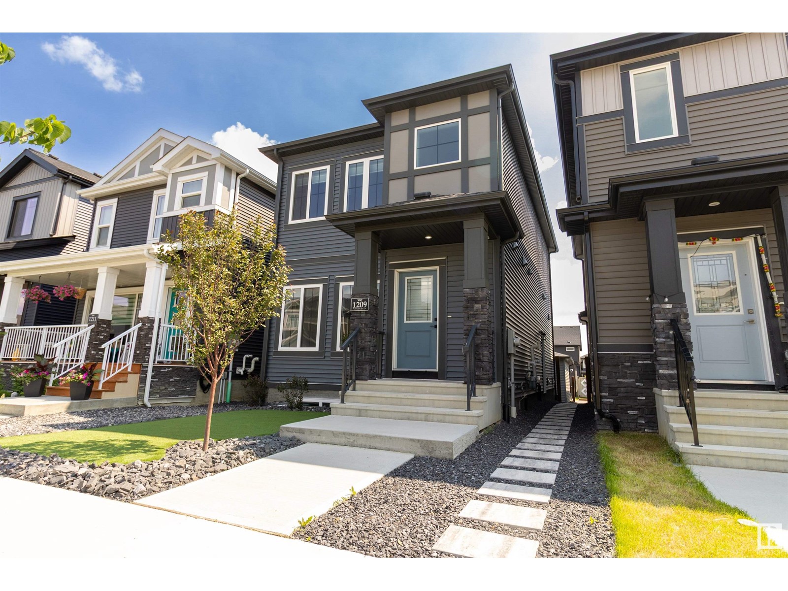 1209 Eaton Ln Nw, Edmonton, Alberta  T6M 1M9 - Photo 2 - E4440352