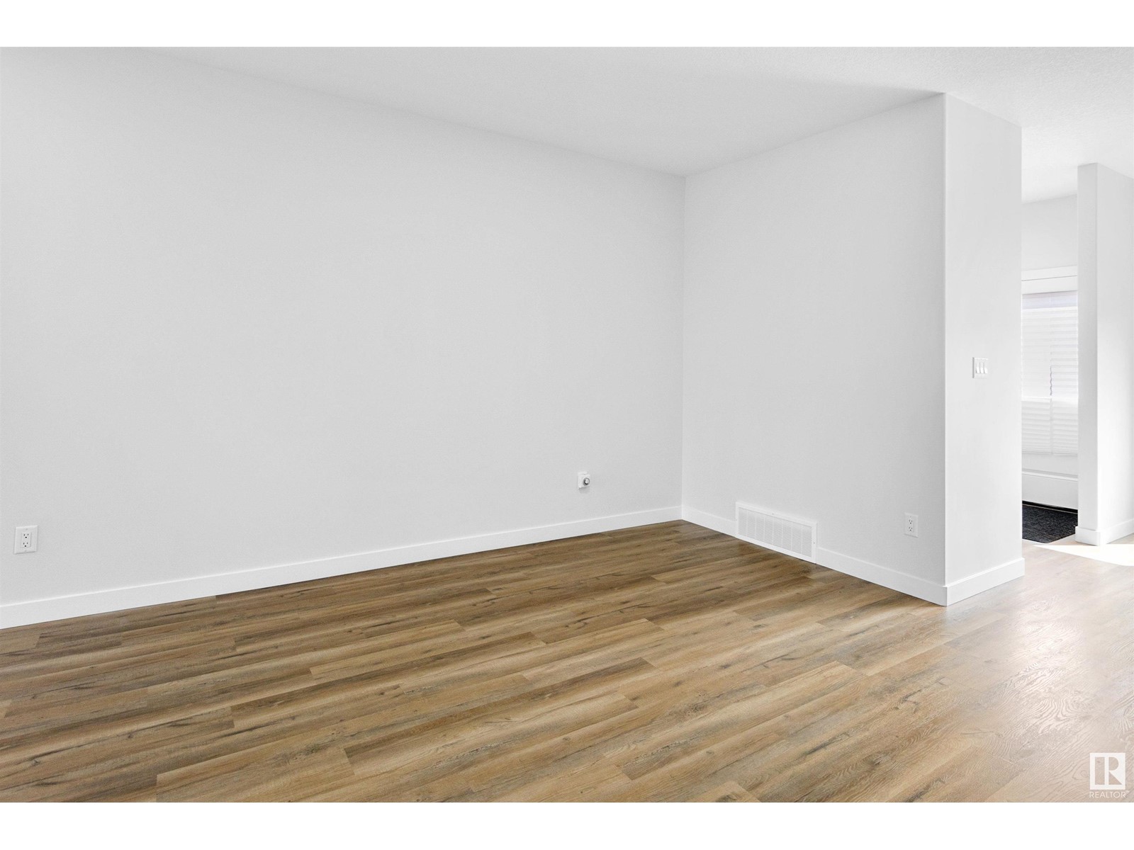1209 Eaton Ln Nw, Edmonton, Alberta  T6M 1M9 - Photo 16 - E4440352