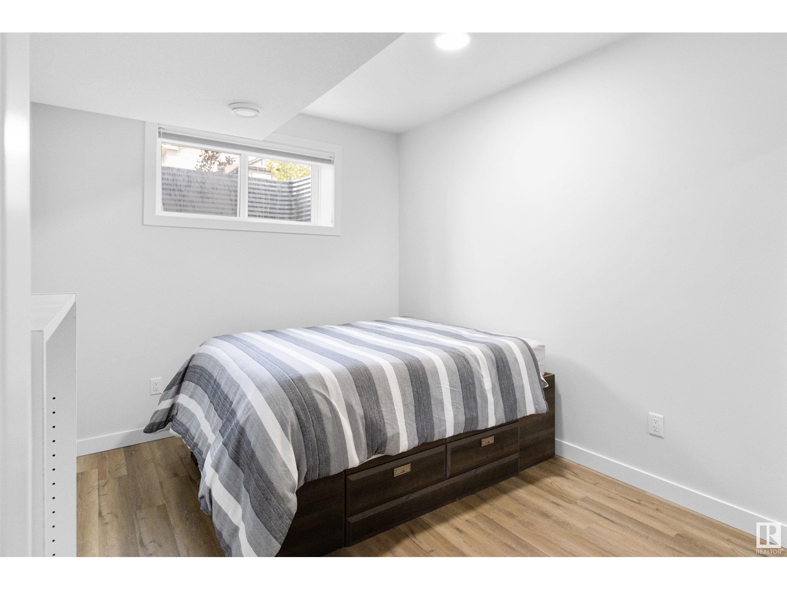1209 Eaton Ln Nw, Edmonton, Alberta  T6M 1M9 - Photo 40 - E4440352