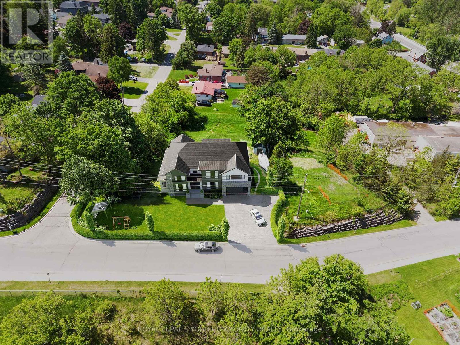 58 Old King Road, Caledon (Bolton East), Ontario  L7E 3J5 - Photo 1 - W12053074