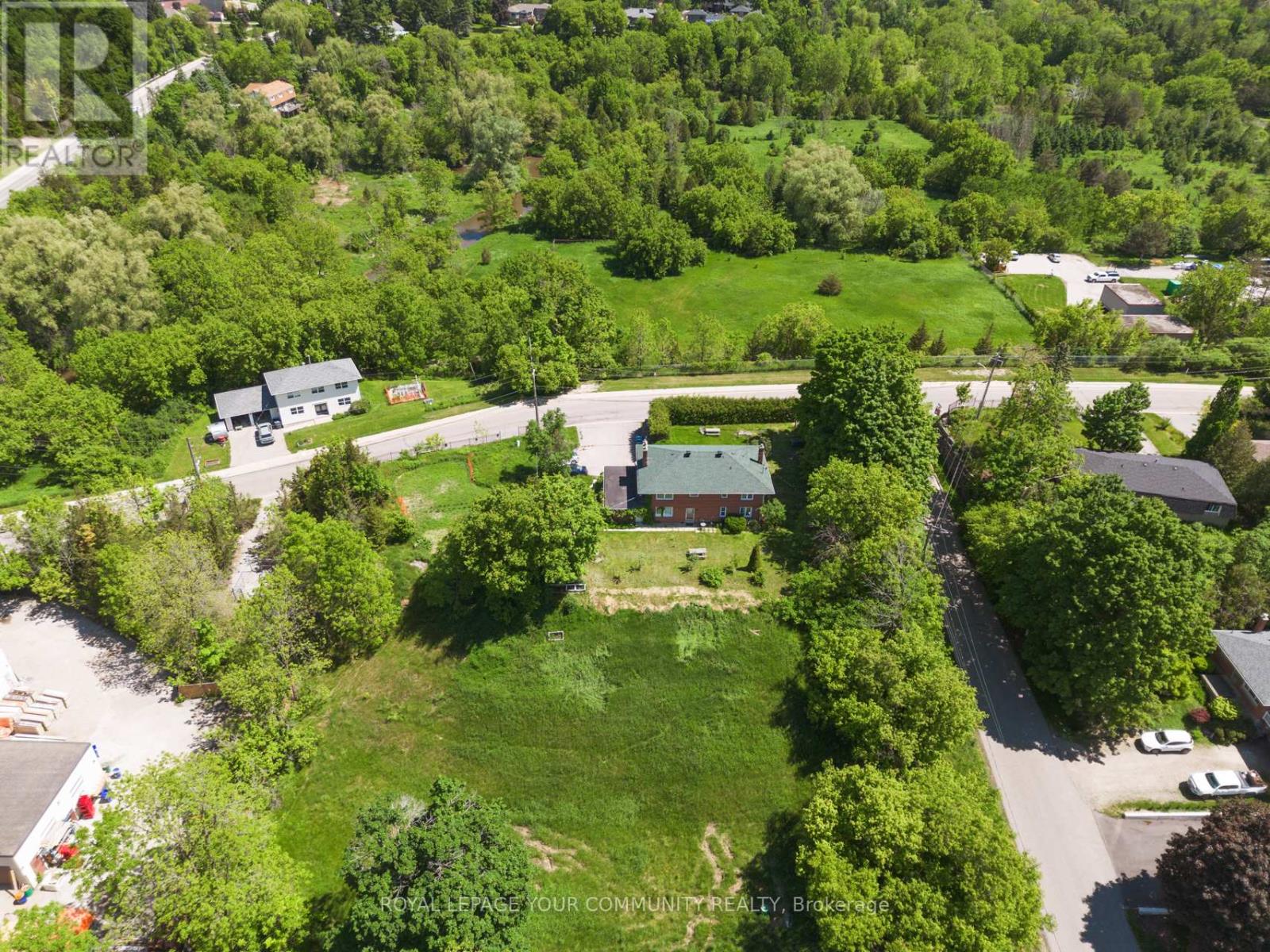 58 Old King Road, Caledon (Bolton East), Ontario  L7E 3J5 - Photo 11 - W12053074