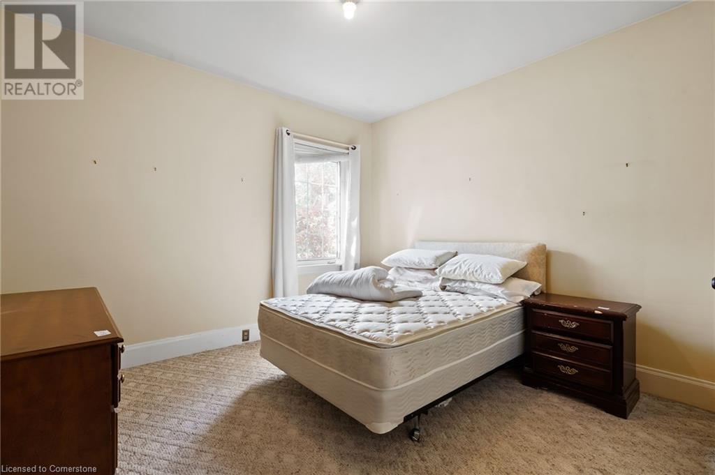 20 St Andrews Avenue, Grimsby, Ontario  L3M 3R8 - Photo 8 - 40737134