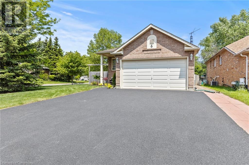 6 Madison Court E, Welland, Ontario  L3C 7G3 - Photo 2 - 40737678