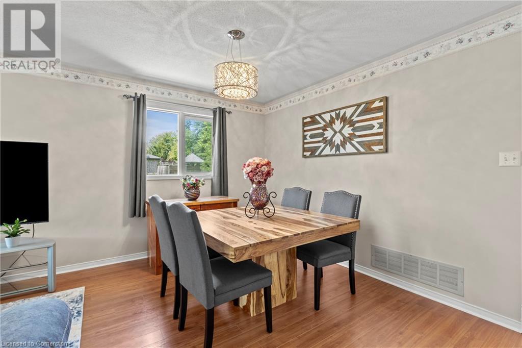 6 Madison Court E, Welland, Ontario  L3C 7G3 - Photo 6 - 40737678