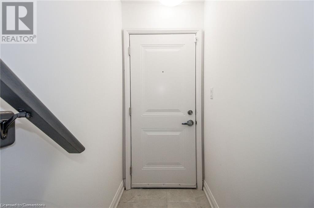 350 Fisher Mills Road Unit# 27, Cambridge, Ontario  N3C 0G8 - Photo 6 - 40736621