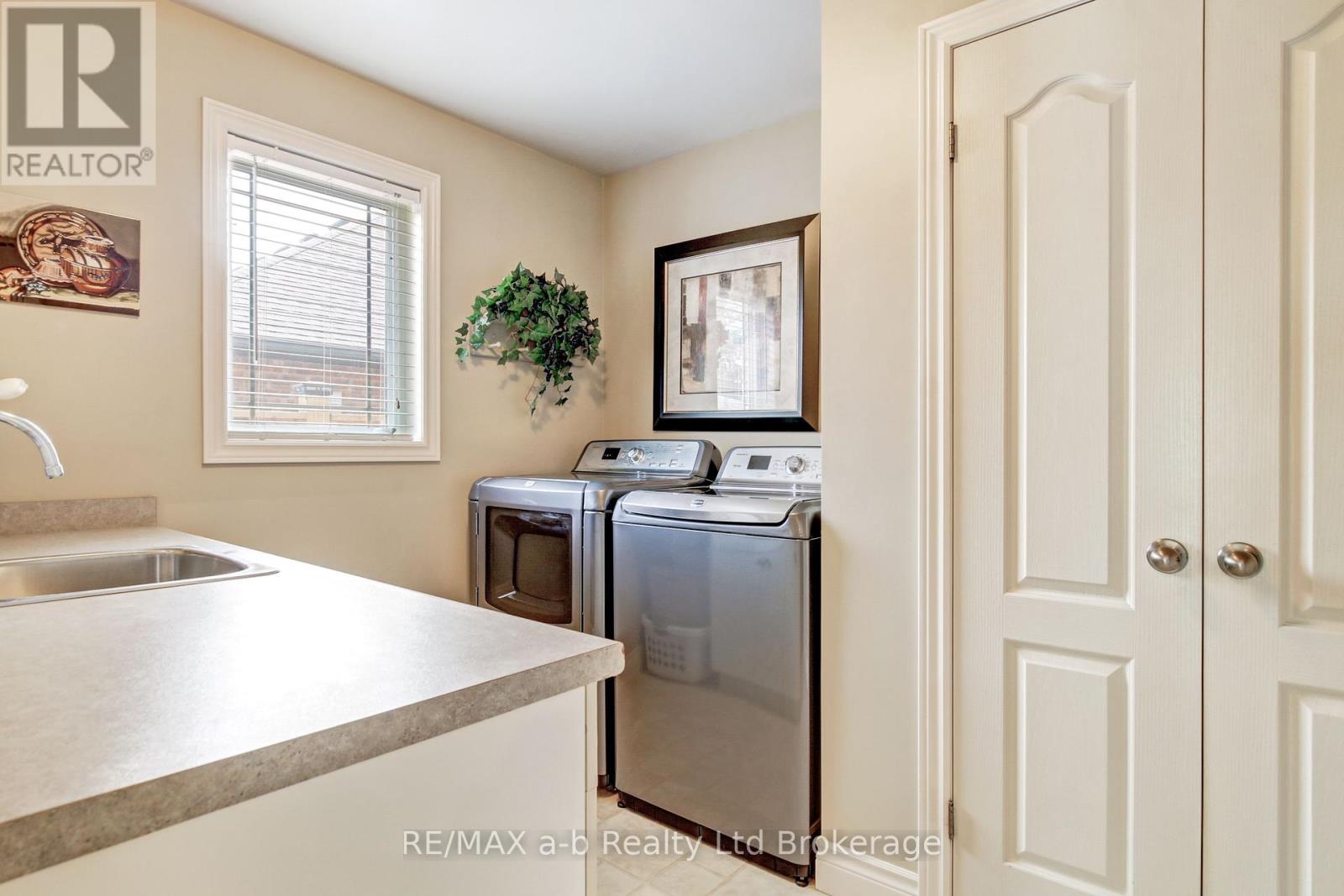 7 Otterview Drive, Norwich, Ontario  N0J 1R0 - Photo 34 - X12196636