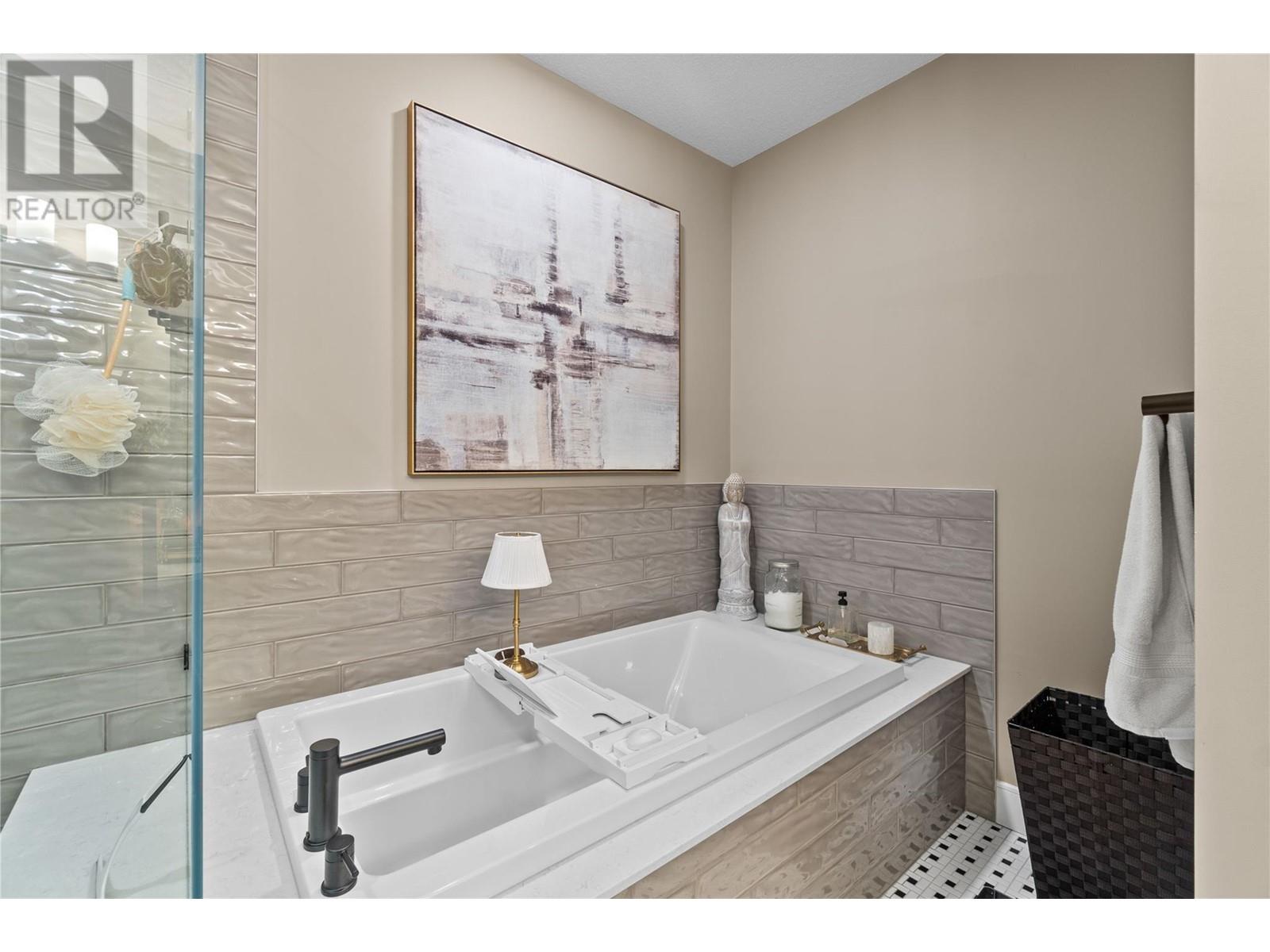 529 Truswell Road Unit# 301, Kelowna, British Columbia  V1W 3K7 - Photo 24 - 10350277