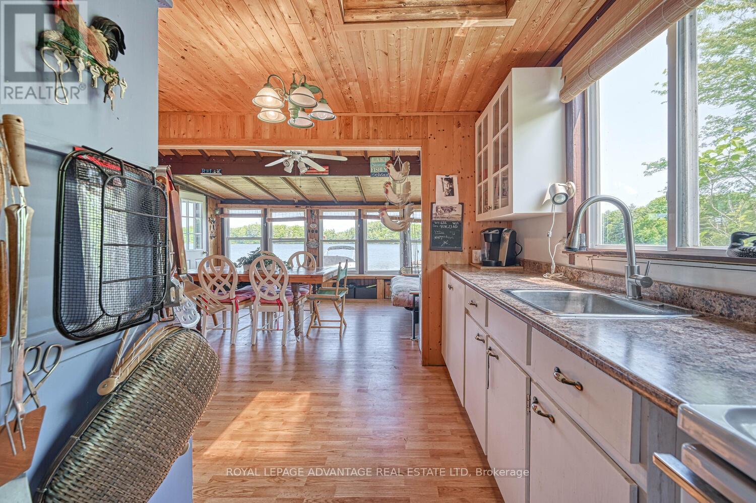 832 Klon Lane, Leeds And The Thousand Islands, Ontario  K0H 2N0 - Photo 19 - X12196649