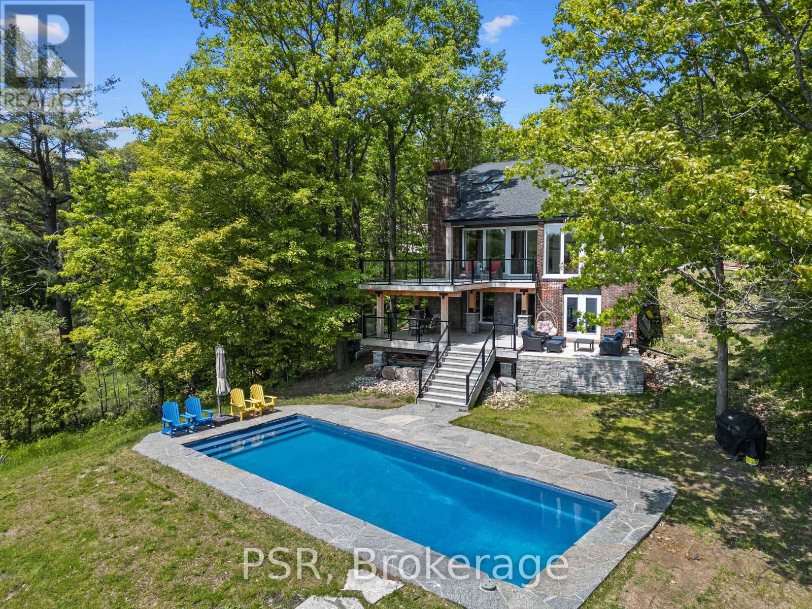 1030 South Sunset Bay Road, Gravenhurst, Ontario  P1P 1R2 - Photo 2 - X12196722