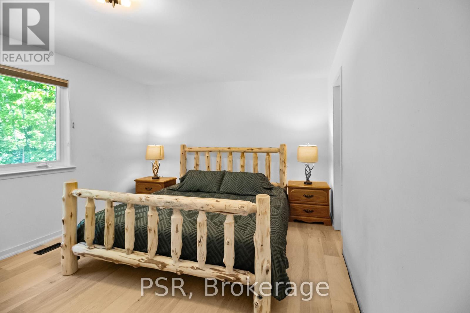 1030 South Sunset Bay Road, Gravenhurst, Ontario  P1P 1R2 - Photo 21 - X12196722