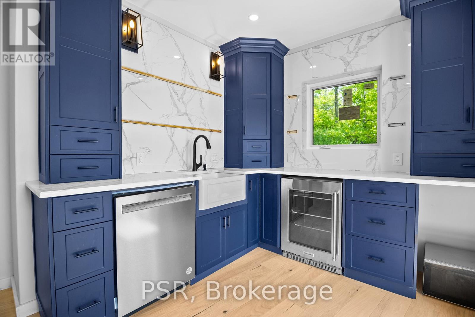 1030 South Sunset Bay Road, Gravenhurst, Ontario  P1P 1R2 - Photo 31 - X12196722