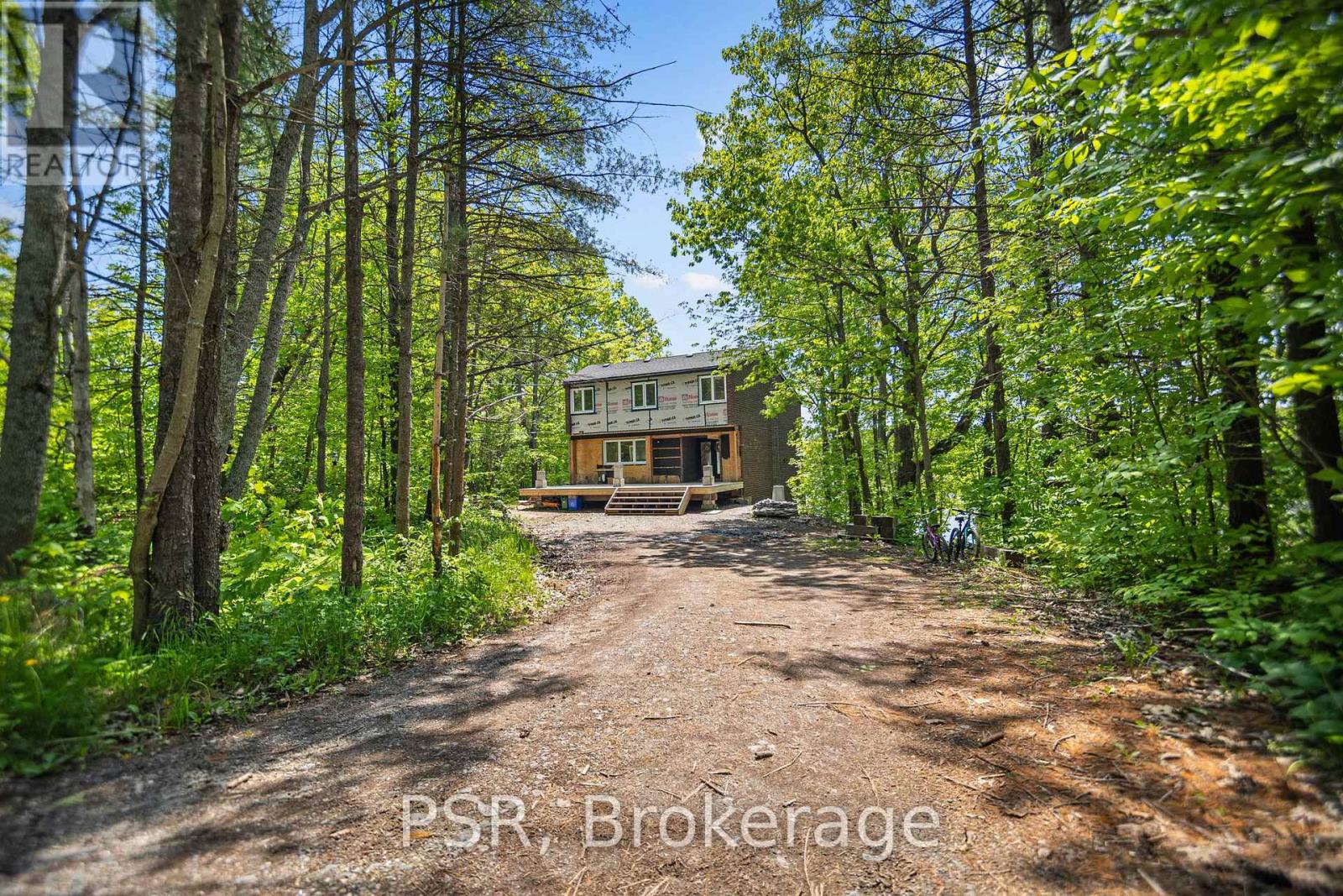 1030 South Sunset Bay Road, Gravenhurst, Ontario  P1P 1R2 - Photo 48 - X12196722