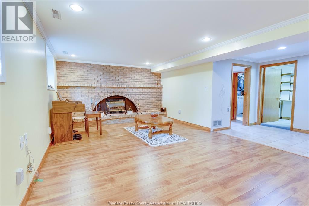 9635 Kerby Road, Windsor, Ontario  N8R 1K1 - Photo 14 - 25014166