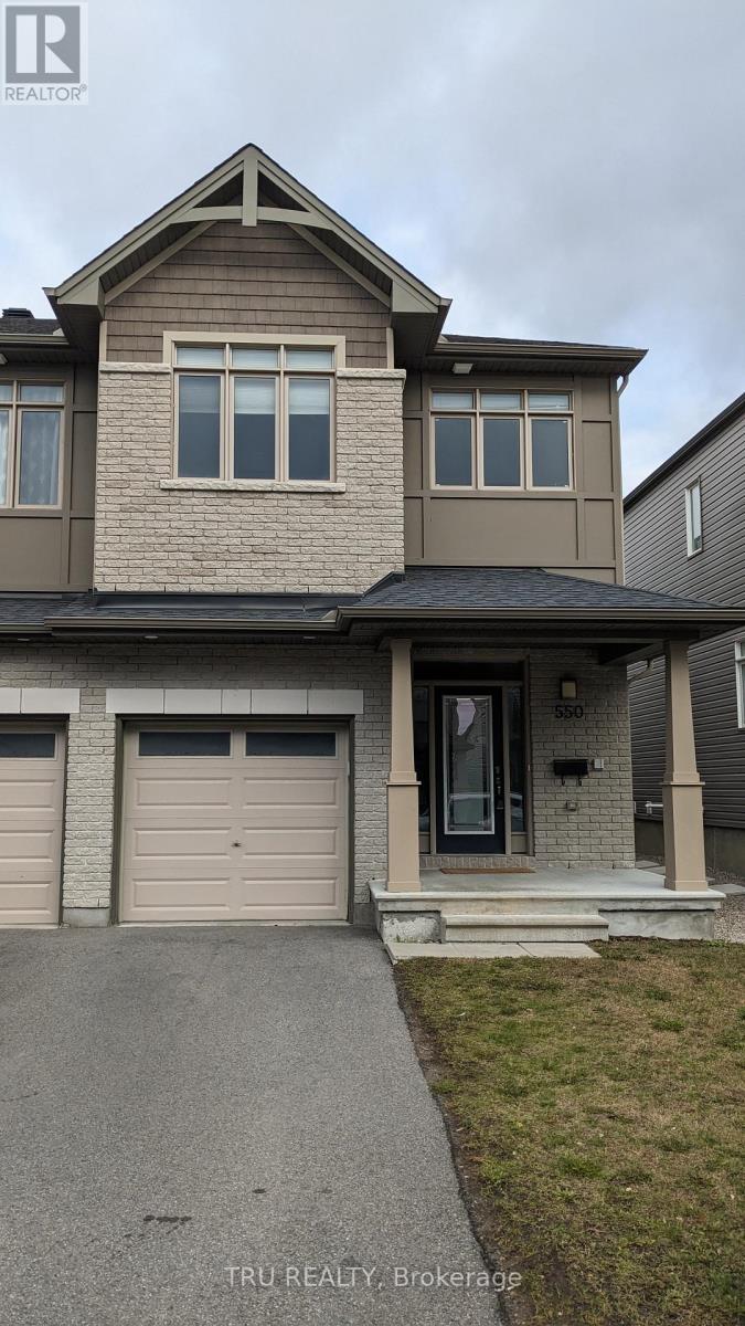 550 RIOJA STREET, Ottawa, Ontario