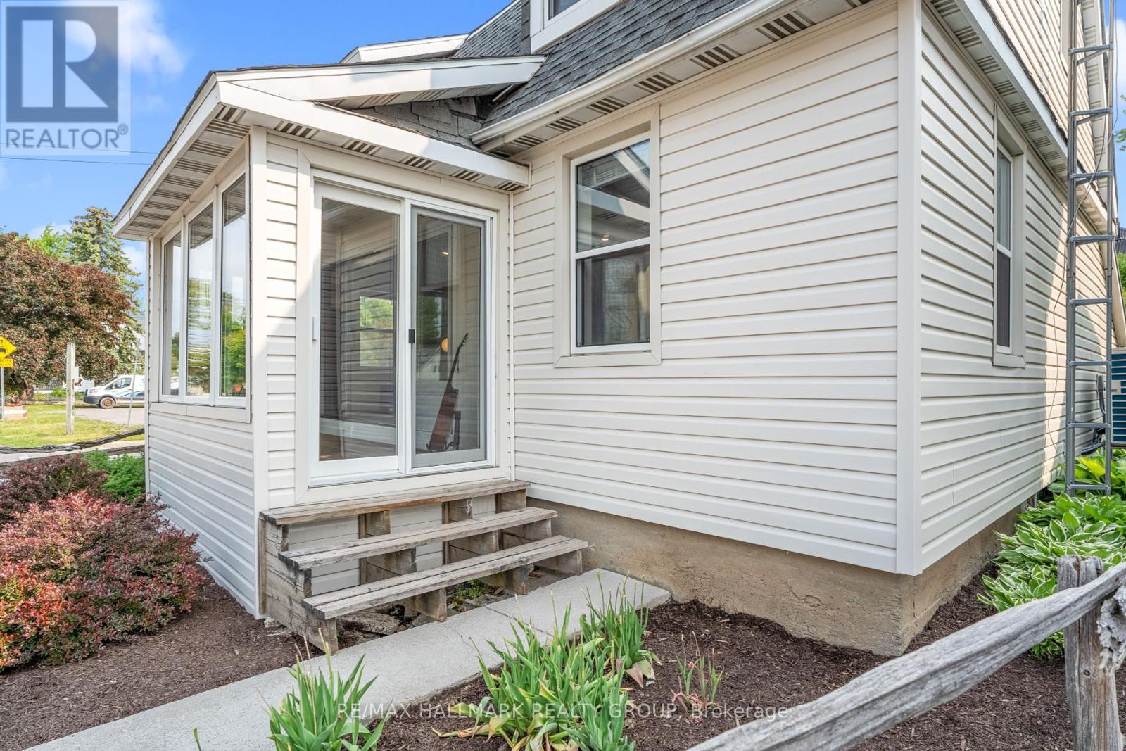 6595 Fourth Line Road, Ottawa, Ontario  K0A 2T0 - Photo 3 - X12196676