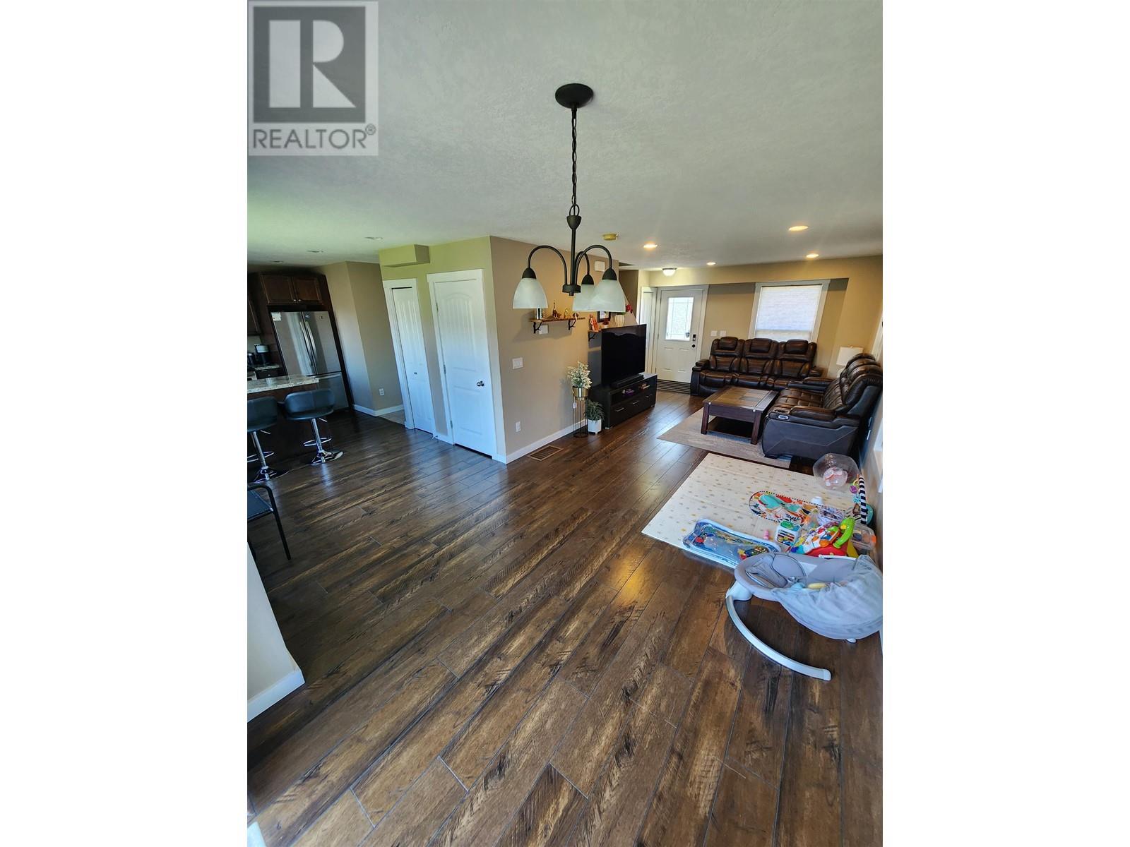 7926 87 Avenue, Fort St. John, British Columbia  V1J 0M4 - Photo 3 - R3011397