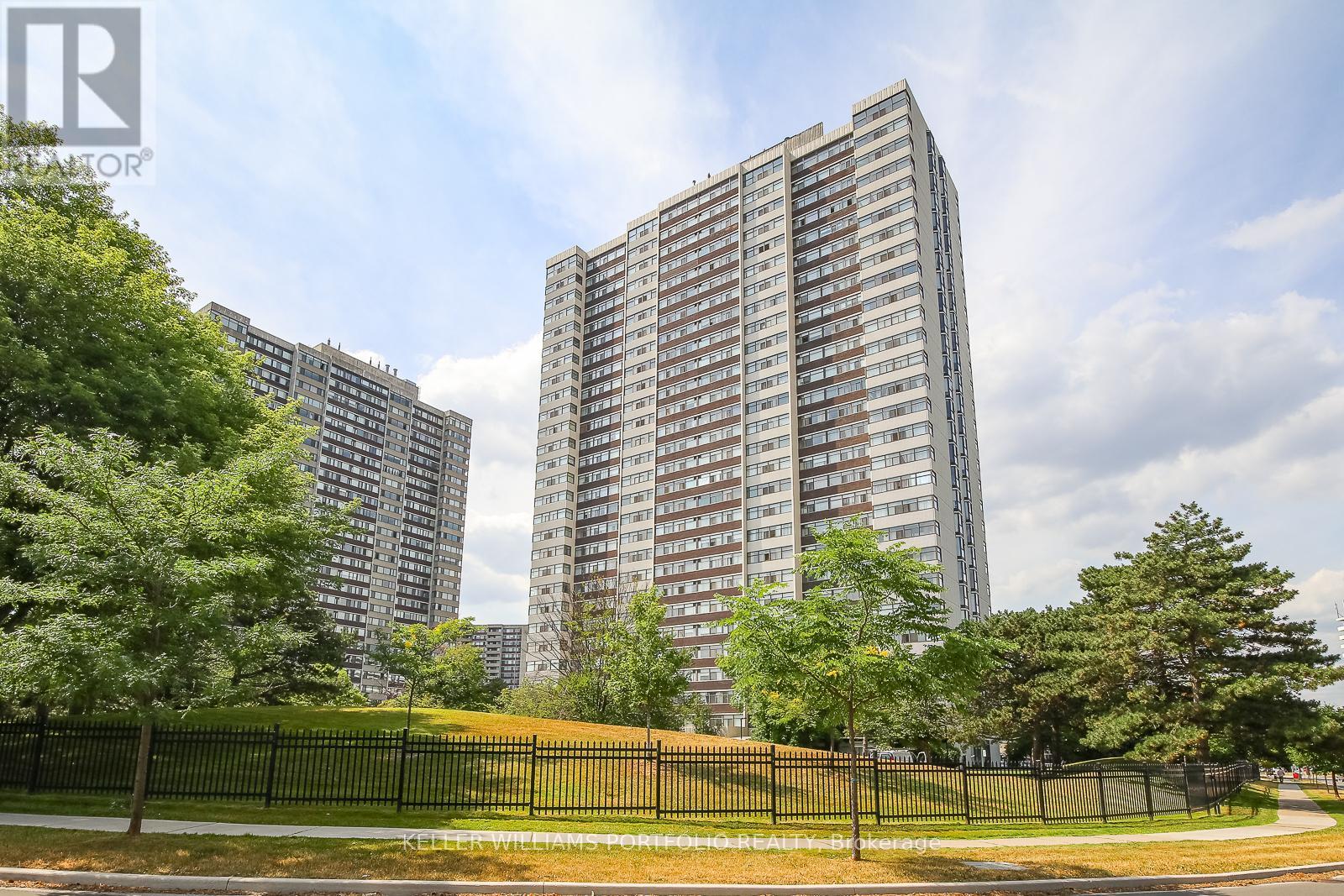 702 - 100 Antibes Drive, Toronto, Ontario  M2R 3N1 - Photo 1 - C12196651