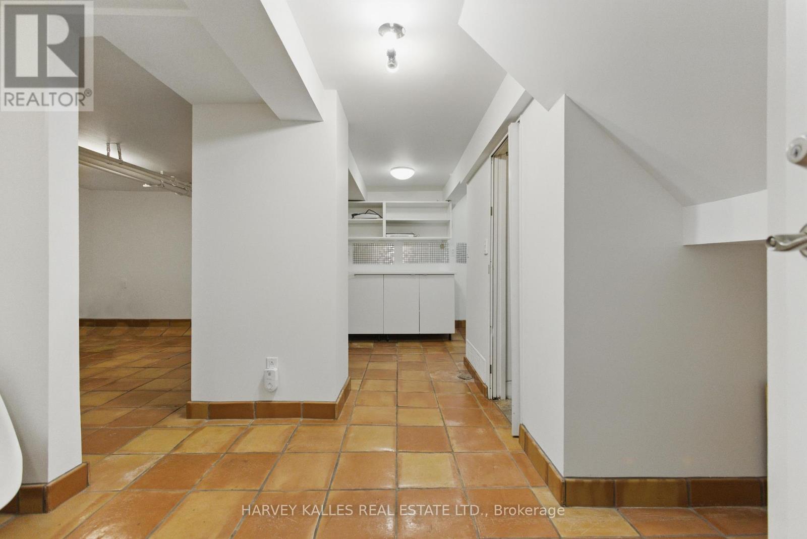24 Yonge Boulevard, Toronto, Ontario  M5M 3G5 - Photo 25 - C12196657