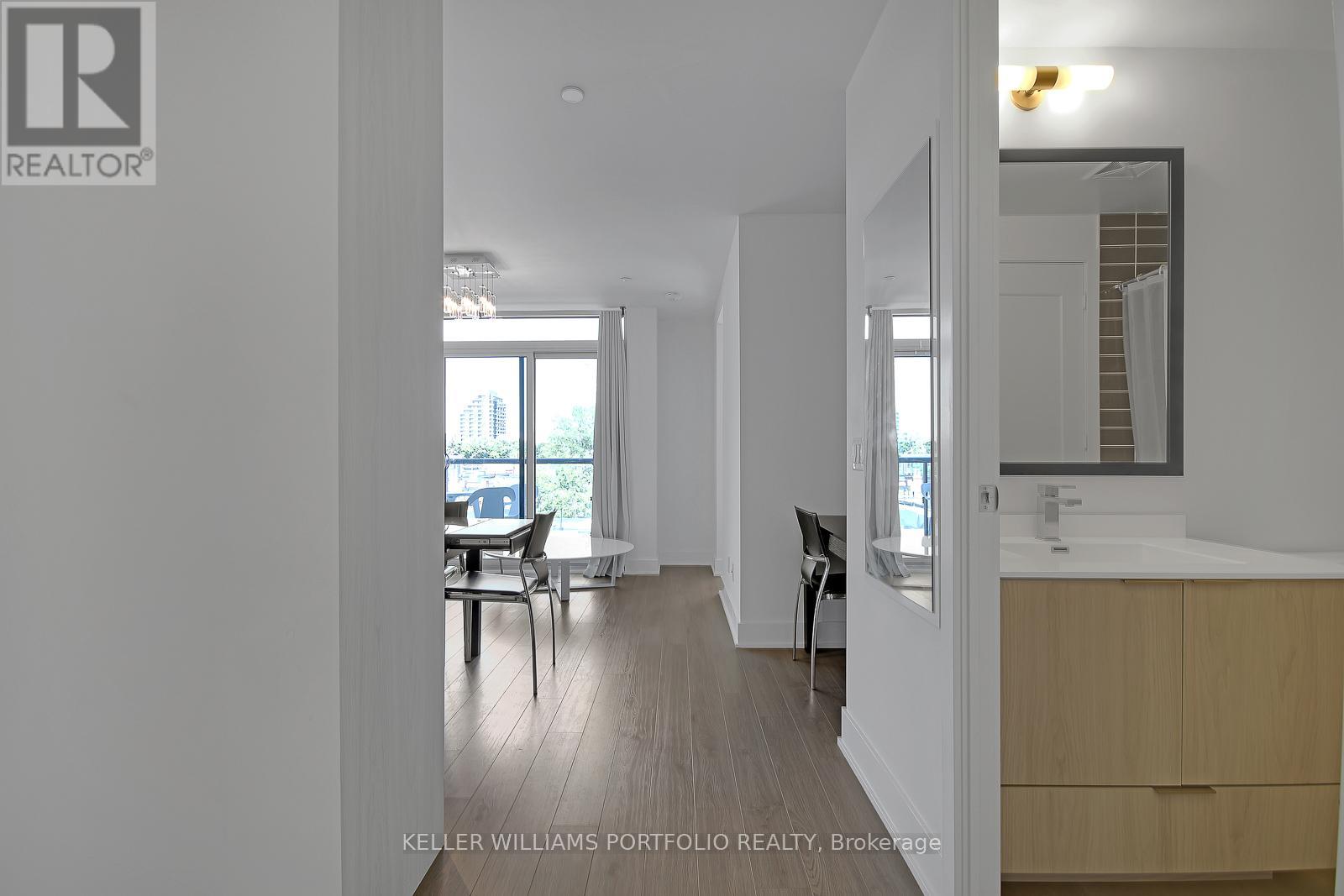 311 - 1 Belsize Drive, Toronto, Ontario  M4S 0B9 - Photo 2 - C12196659
