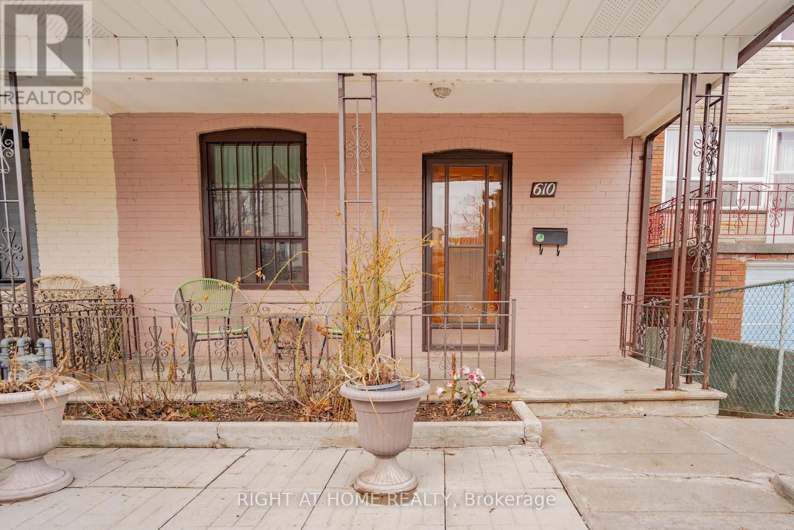 610 Lauder Avenue, Toronto, Ontario  M6E 3J7 - Photo 3 - C12196710