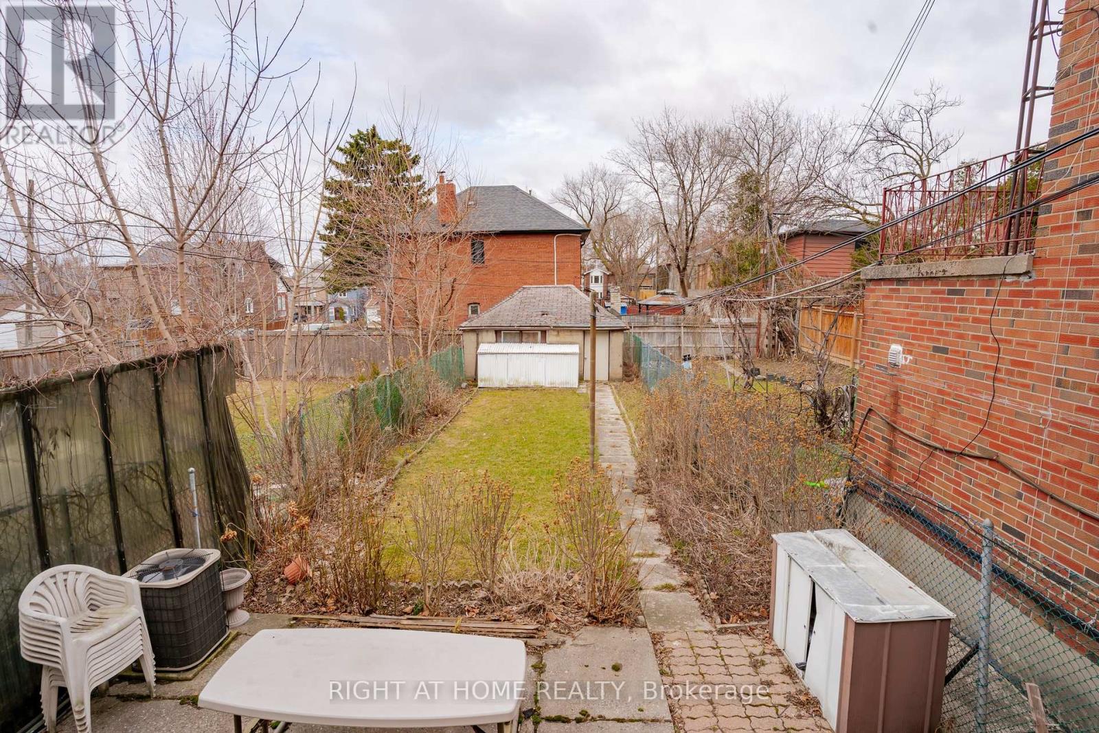 610 Lauder Avenue, Toronto, Ontario  M6E 3J7 - Photo 34 - C12196710