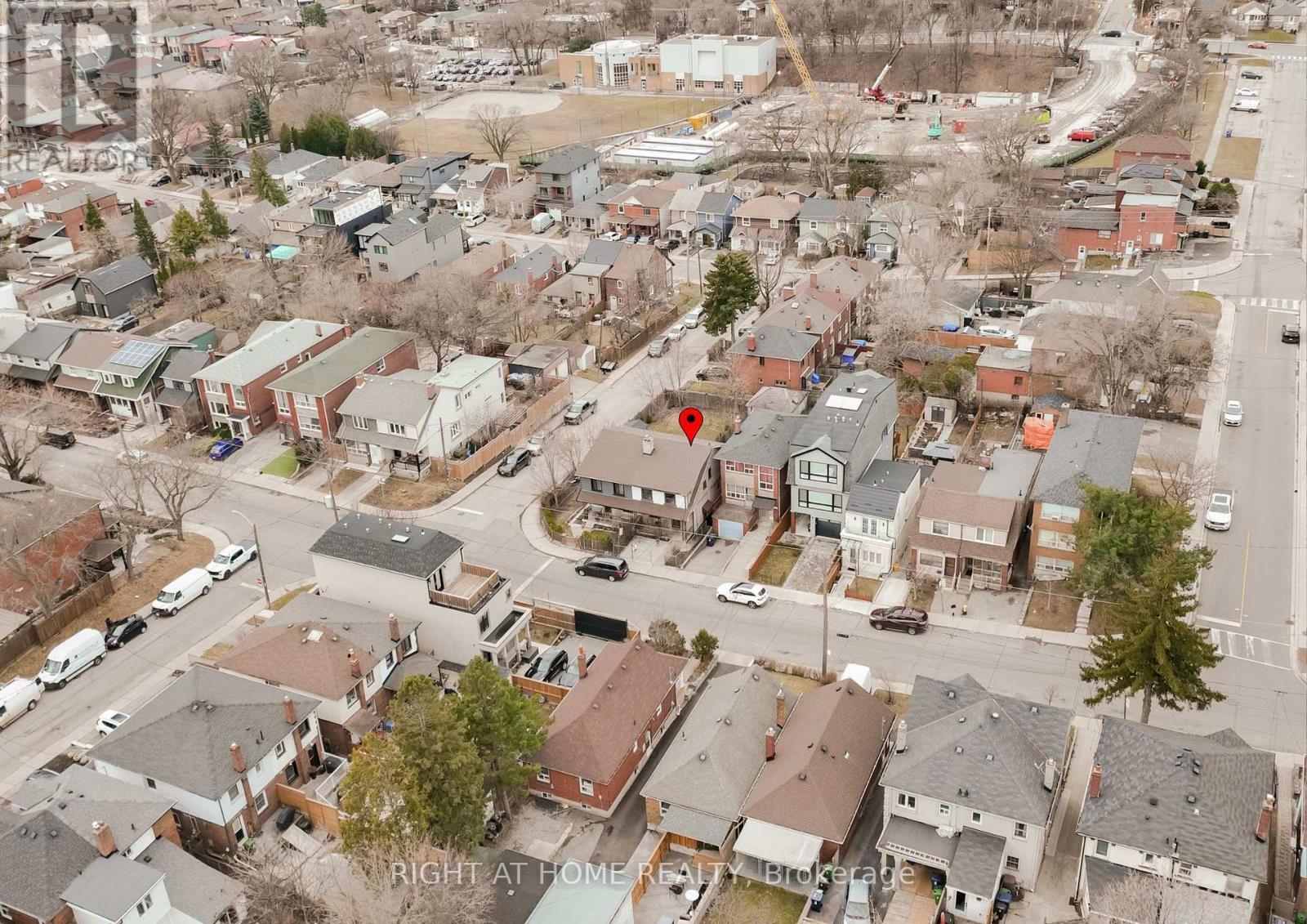 610 Lauder Avenue, Toronto, Ontario  M6E 3J7 - Photo 43 - C12196710