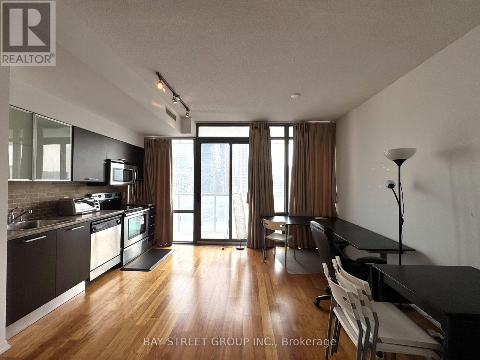 2305 - 38 Grenville Street, Toronto, Ontario  M4Y 1A5 - Photo 10 - C12190983