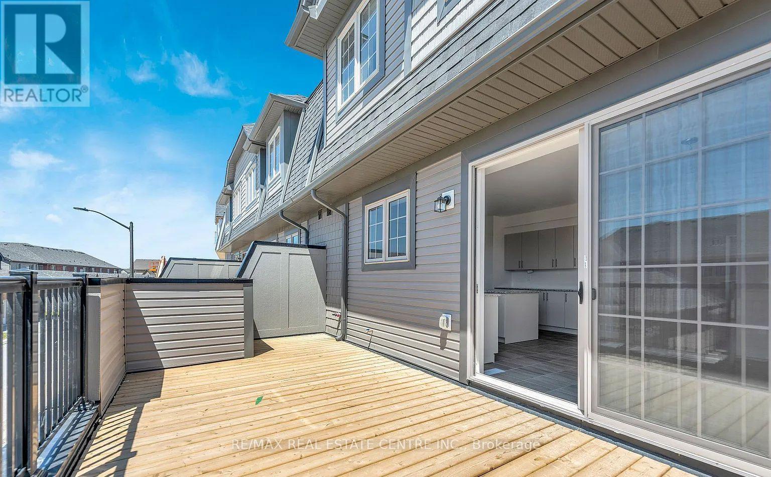 302 Coronation Road, Whitby, Ontario  L1P 0K8 - Photo 4 - E12196661