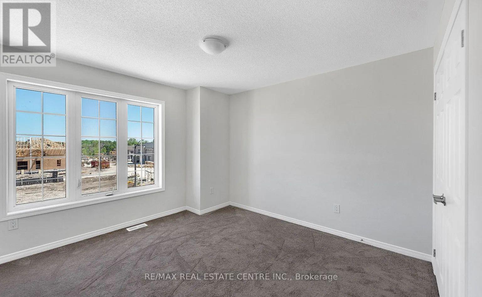 302 Coronation Road, Whitby, Ontario  L1P 0K8 - Photo 6 - E12196661