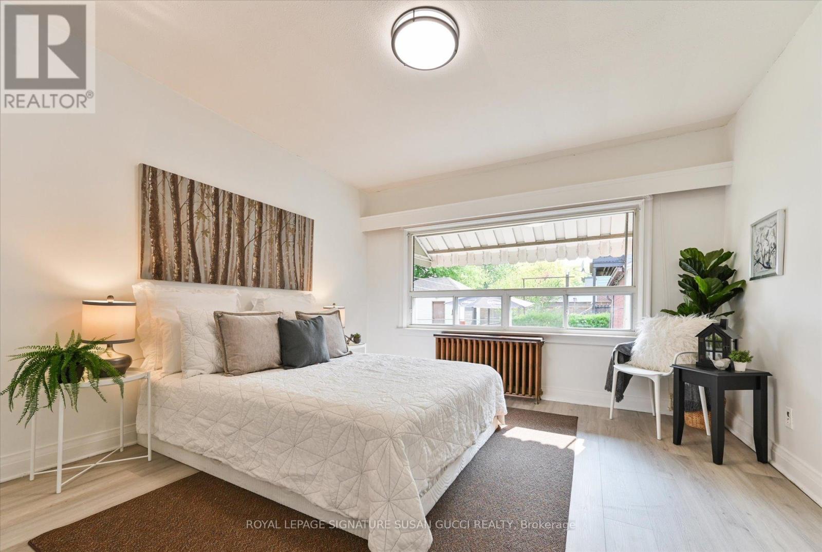 790 Coxwell Avenue, Toronto, Ontario  M4C 3E2 - Photo 11 - E12196692