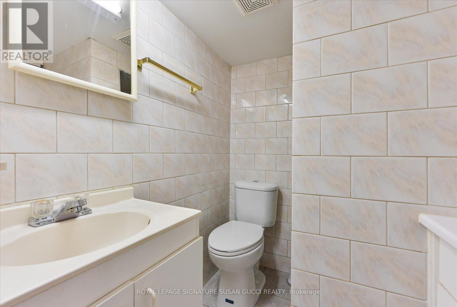 790 Coxwell Avenue, Toronto, Ontario  M4C 3E2 - Photo 26 - E12196692
