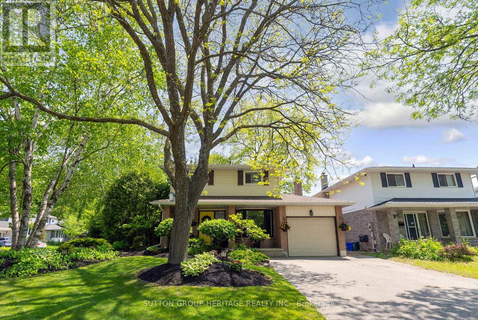232 Kensington Crescent, Oshawa, Ontario  L1G 7S5 - Photo 3 - E12196698