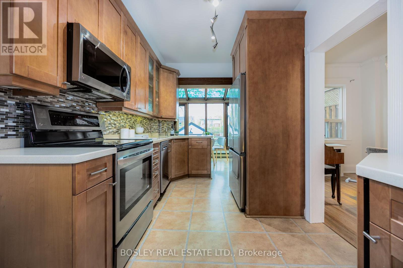 185 Courcelette Road, Toronto, Ontario  M1N 2T1 - Photo 8 - E12196702