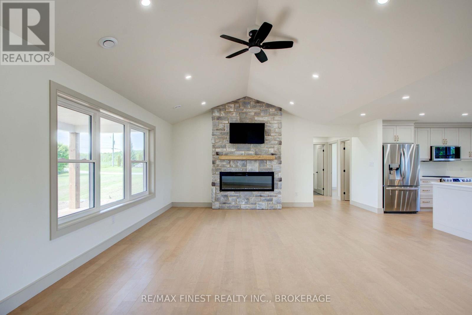 2206 Sands Road, Frontenac, Ontario  K0H 1H0 - Photo 4 - X12196695