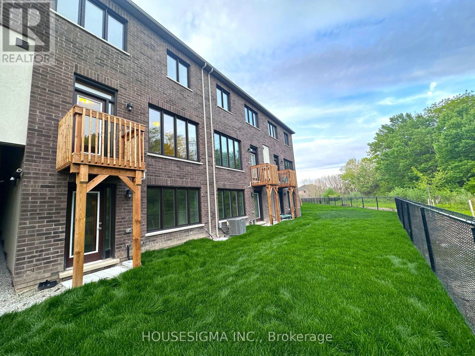 549 Celandine Terrace, Milton, Ontario  L9T 2X5 - Photo 4 - W12171041