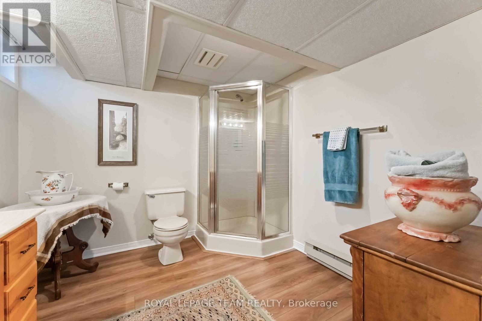 5 Erinlea Court, Ottawa, Ontario  K2E 7C8 - Photo 37 - X12068950