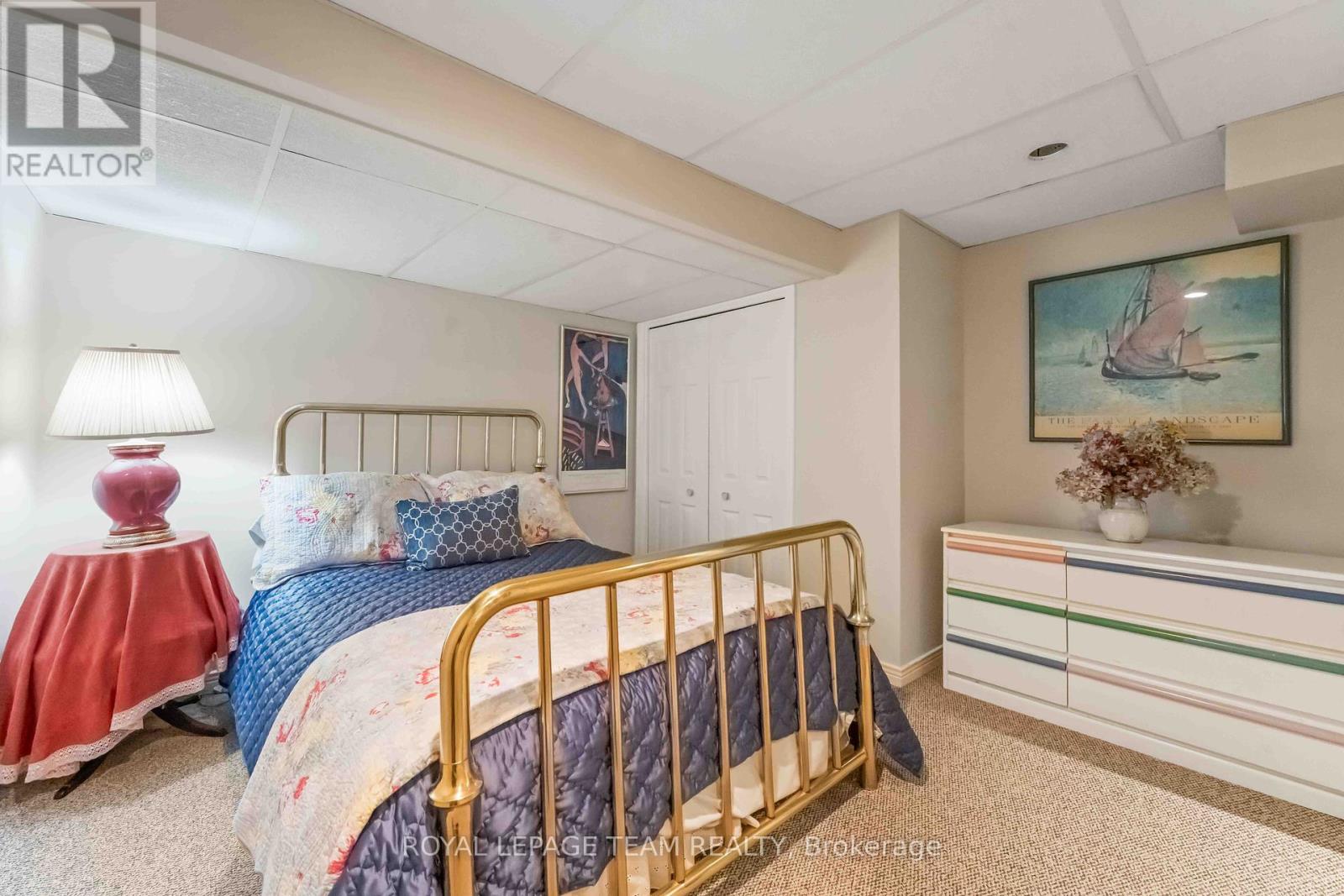 5 Erinlea Court, Ottawa, Ontario  K2E 7C8 - Photo 36 - X12068950