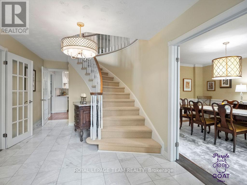 5 Erinlea Court, Ottawa, Ontario  K2E 7C8 - Photo 6 - X12068950