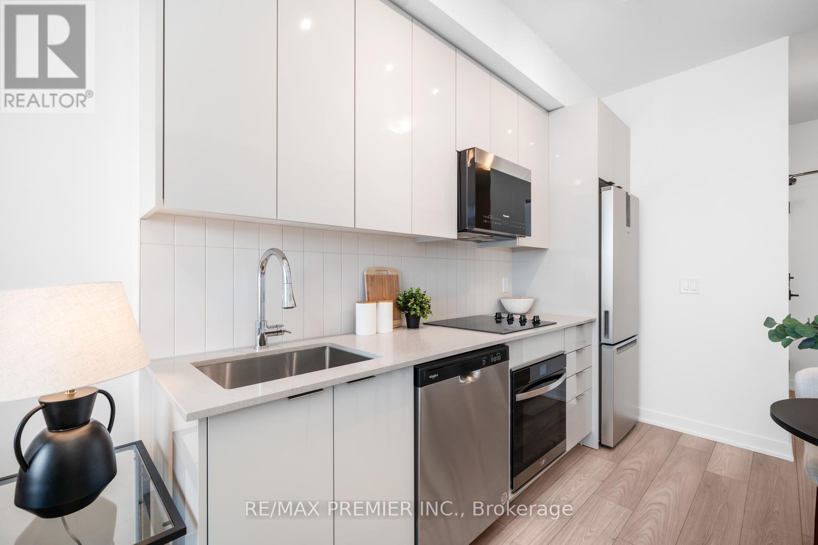 1412 - 10 Abeja Street, Vaughan, Ontario  L4K 0R4 - Photo 7 - N12196719