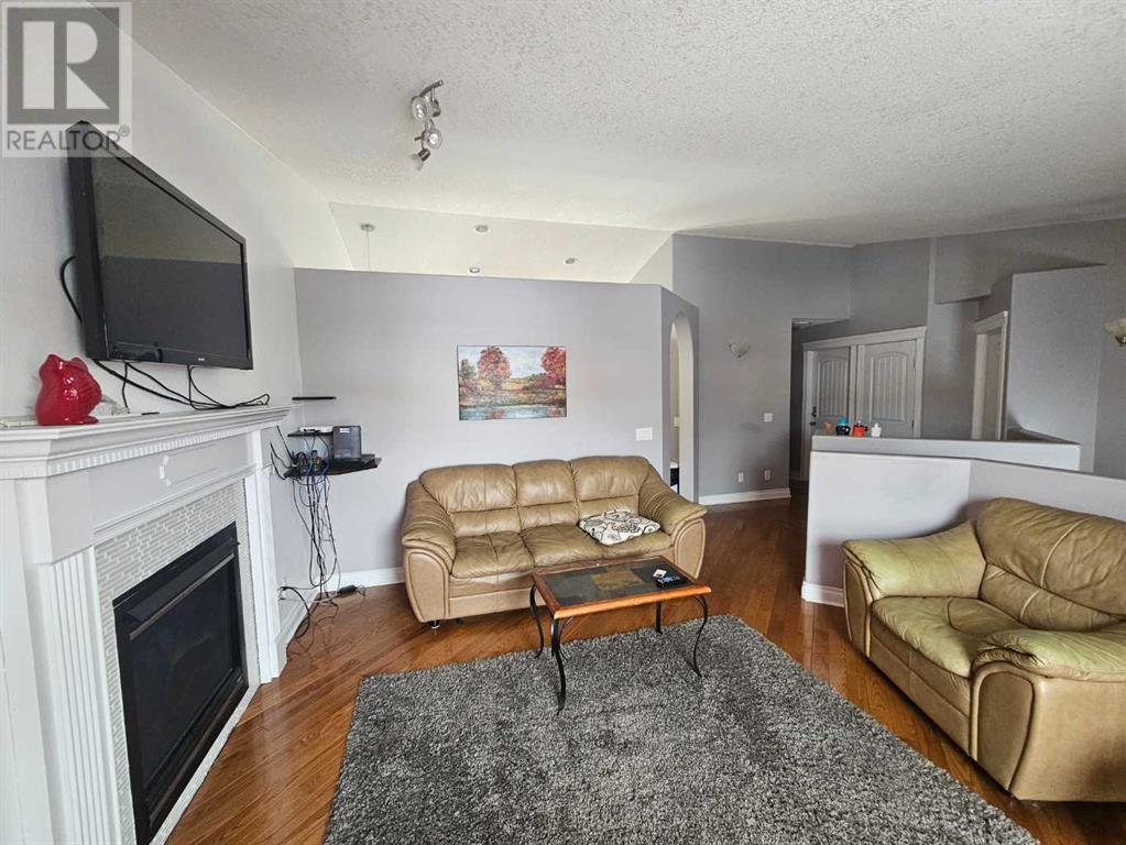 Property at 137 Fox Crescent image 5