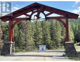 SL44 OSPREY Landing Drive, wardner, British Columbia
