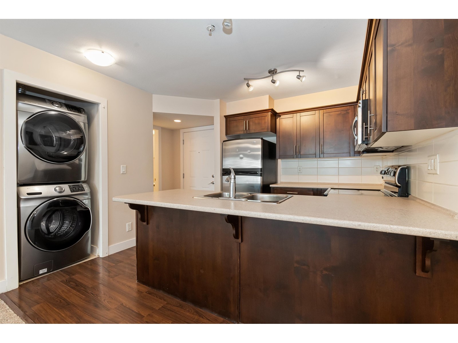 Property at 203 9422 VICTOR STREET image 3