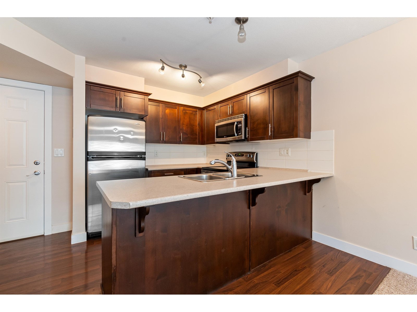 Property at 203 9422 VICTOR STREET image 4