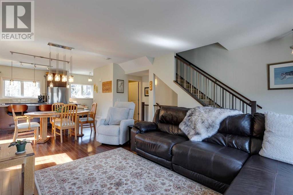 303 Valley Ridge Manor Nw, Calgary, Alberta  T3B 6C4 - Photo 21 - A2215022