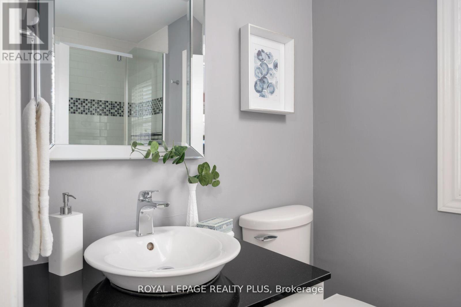 2034 Harvest Drive, Mississauga, Ontario  L4Y 1T6 - Photo 26 - W12196619