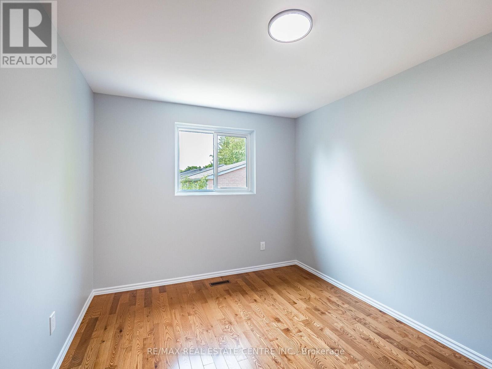 #12 - 1050 Shawnmarr Road, Mississauga (Port Credit), Ontario  L5H 3V1 - Photo 27 - W12196632
