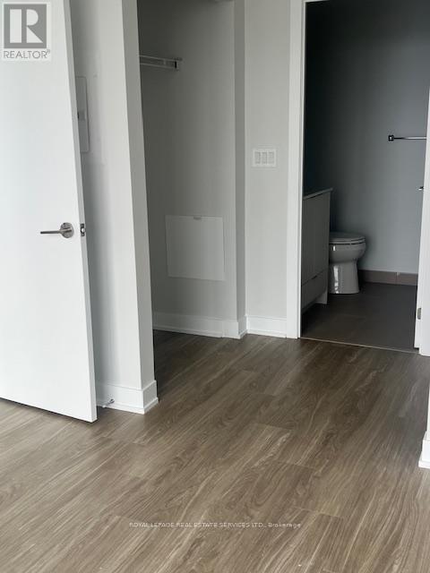 4211 - 430 Square One Drive, Mississauga, Ontario  L5B 0L6 - Photo 11 - W12196634