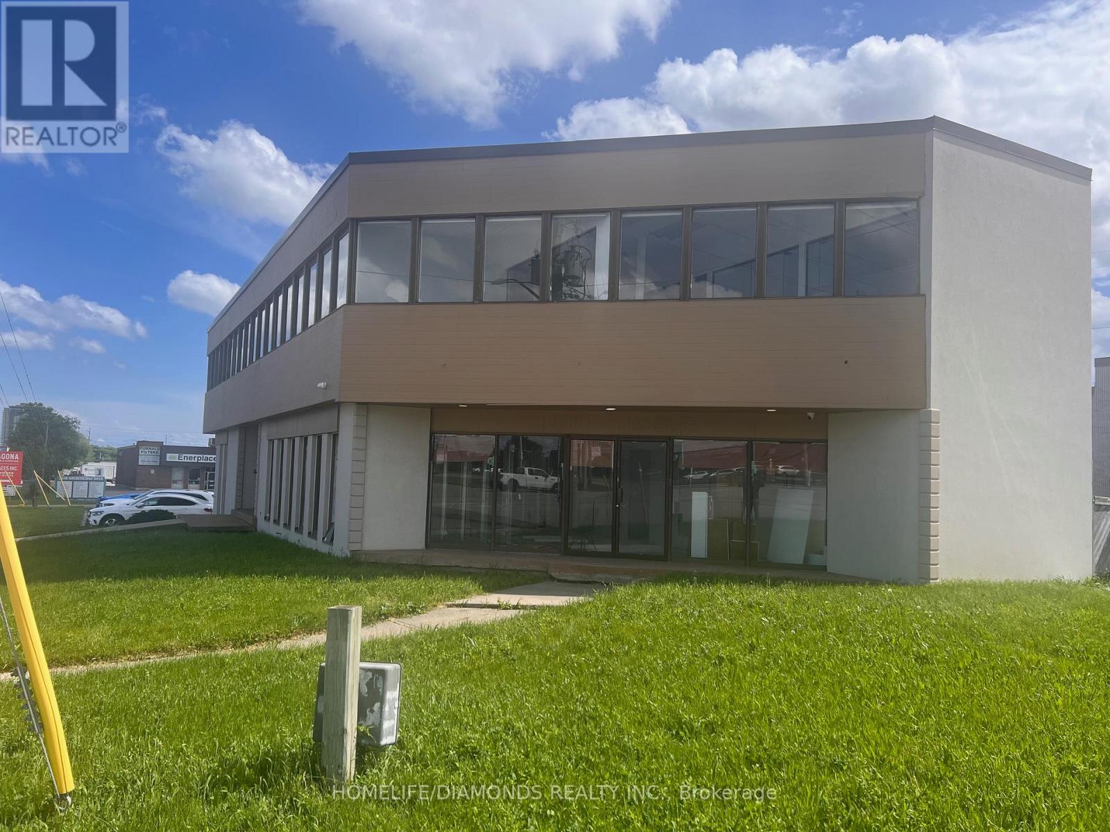 B1 - 1830 Dundas Street E, Mississauga, Ontario  L4X 1L8 - Photo 5 - W12196637