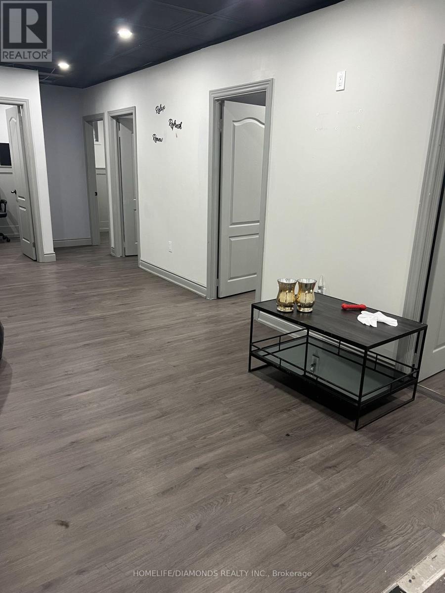 B1 - 1830 Dundas Street E, Mississauga, Ontario  L4X 1L8 - Photo 8 - W12196637