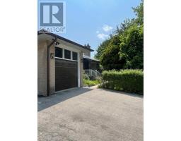 9 CAMPERDOWN AVENUE, Toronto, Ontario